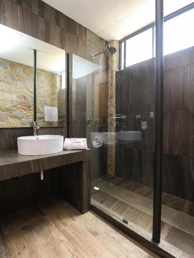 Hotel Boutique Camino Del Bosque By Rotamundos تشولولا المظهر الخارجي الصورة